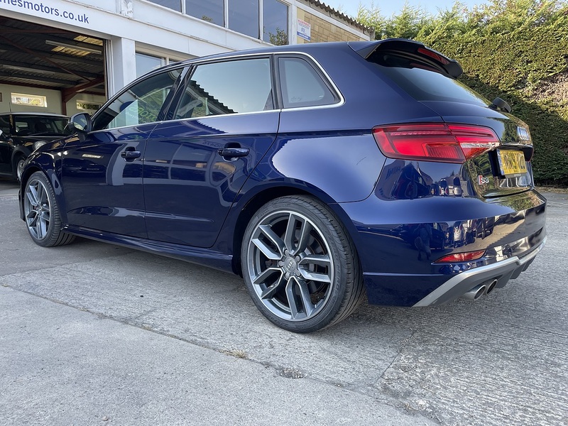 Audi 2.0 TFSI Sportback 5dr Petrol S Tronic quattro Euro 6 (s/s) (300 ps)