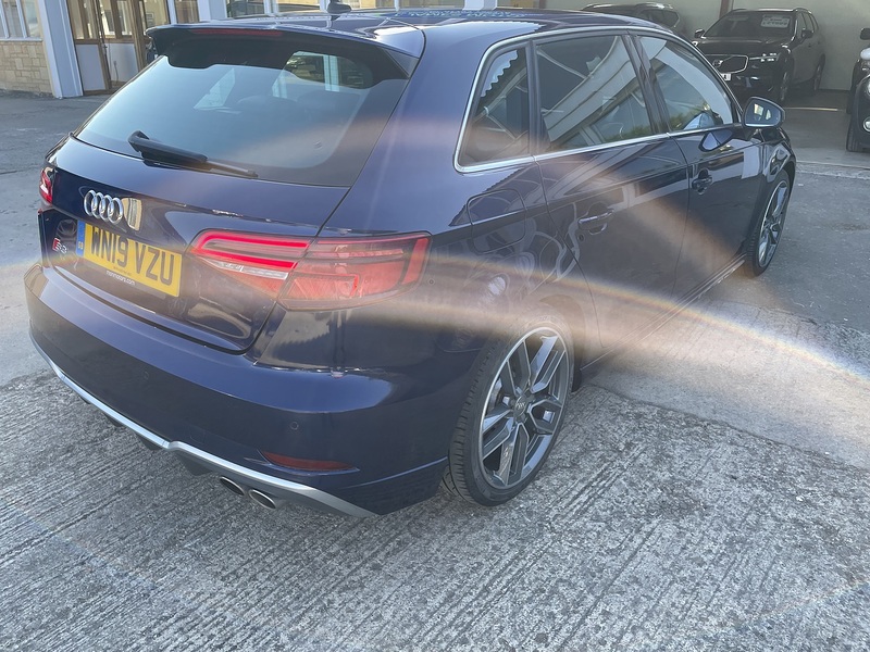 Audi 2.0 TFSI Sportback 5dr Petrol S Tronic quattro Euro 6 (s/s) (300 ps)