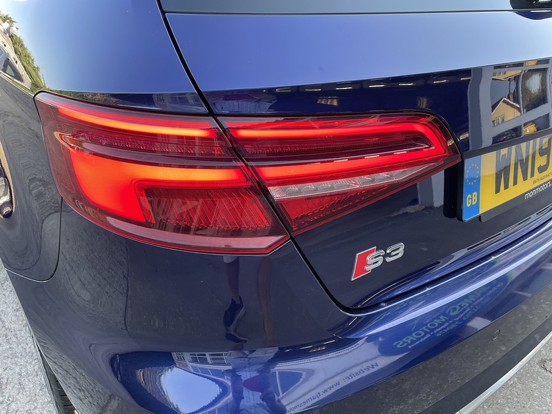 Audi 2.0 TFSI Sportback 5dr Petrol S Tronic quattro Euro 6 (s/s) (300 ps)