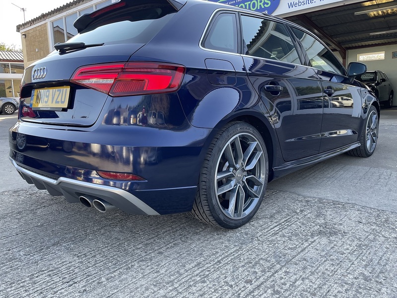Audi 2.0 TFSI Sportback 5dr Petrol S Tronic quattro Euro 6 (s/s) (300 ps)