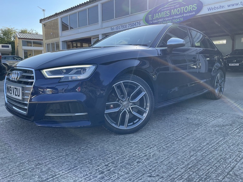 Audi 2.0 TFSI Sportback 5dr Petrol S Tronic quattro Euro 6 (s/s) (300 ps)