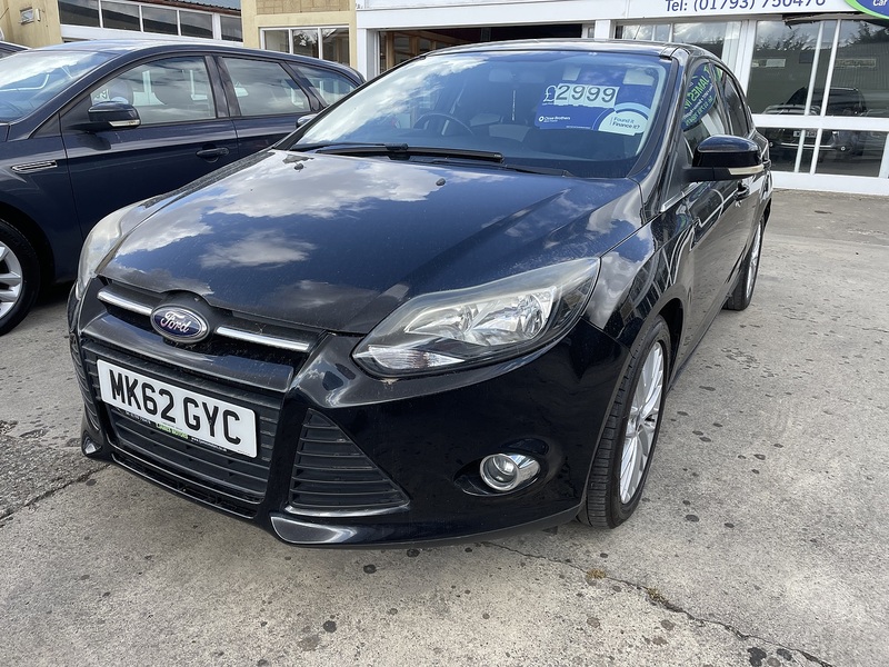 Ford 1.0T EcoBoost Zetec Hatchback 5dr Petrol Manual Euro 5 (s/s) (100 ps)