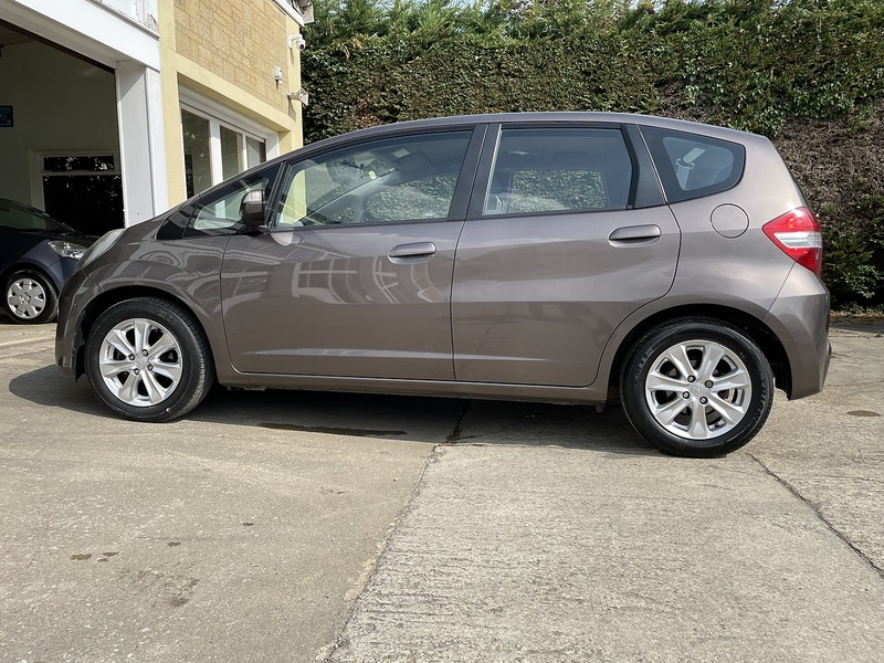 Honda 1.4 i-VTEC ES Hatchback 5dr Petrol CVT Euro 5 (99 ps)