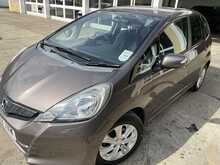 Honda Jazz i-VTEC ES 