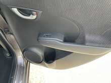 Honda Jazz i-VTEC ES 