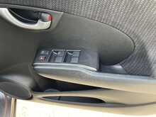 Honda Jazz i-VTEC ES 