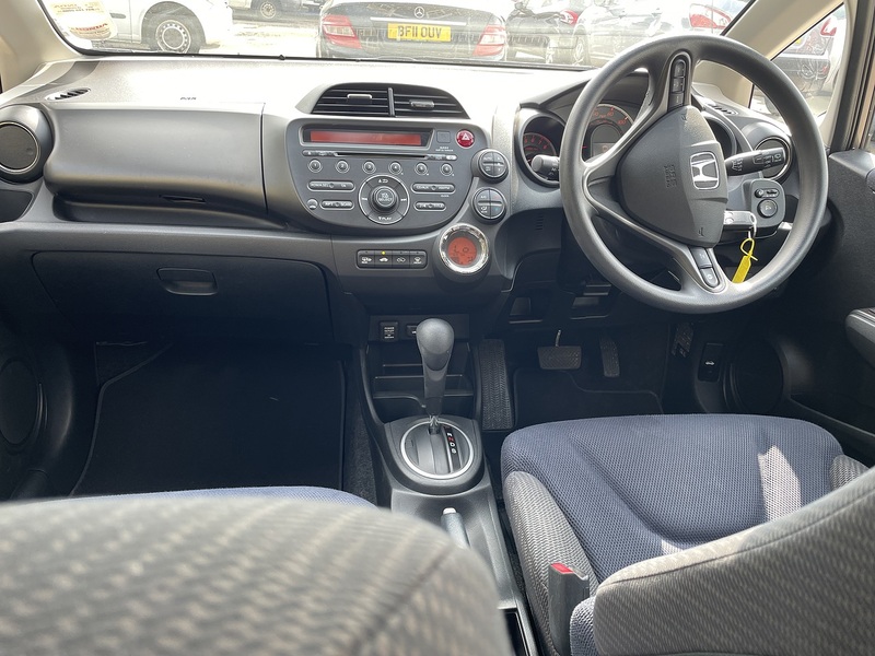 Honda 1.4 i-VTEC ES Hatchback 5dr Petrol CVT Euro 5 (99 ps)