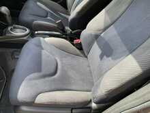 Honda Jazz i-VTEC ES 