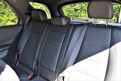 2.0 GLE300d AMG Line SUV 5dr Diesel G-Tronic 4MATIC Euro 6 (s/s) (245 ps)