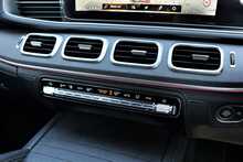 Mercedes-Benz GLE GLE300d AMG Line 