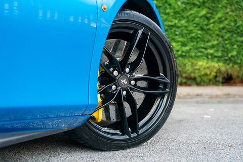 3.9T V8 GTB Coupe 2dr Petrol F1 DCT Euro 6 (s/s) (670 ps)