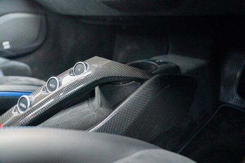 3.9T V8 GTB Coupe 2dr Petrol F1 DCT Euro 6 (s/s) (670 ps)