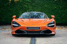 McLaren 720S T V8 