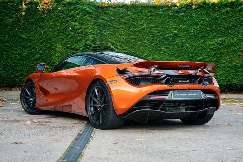 4.0T V8 Coupe 2dr Petrol SSG Euro 6 (s/s) (720 ps)