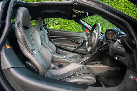 4.0T V8 Coupe 2dr Petrol SSG Euro 6 (s/s) (720 ps)