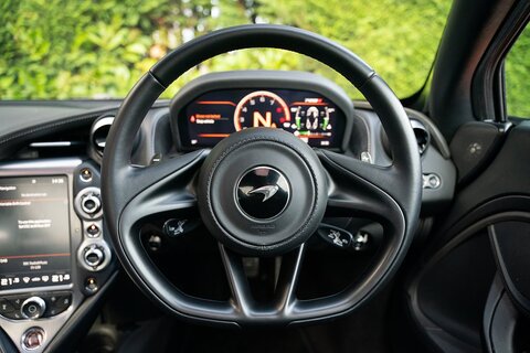 4.0T V8 Coupe 2dr Petrol SSG Euro 6 (s/s) (720 ps)