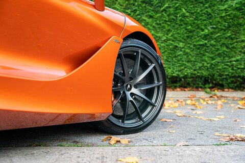 4.0T V8 Coupe 2dr Petrol SSG Euro 6 (s/s) (720 ps)