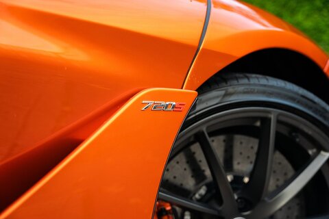 4.0T V8 Coupe 2dr Petrol SSG Euro 6 (s/s) (720 ps)