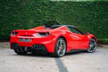 Ferrari 488 T V8 