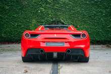 Ferrari 488 T V8 
