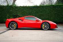 Ferrari 488 T V8 