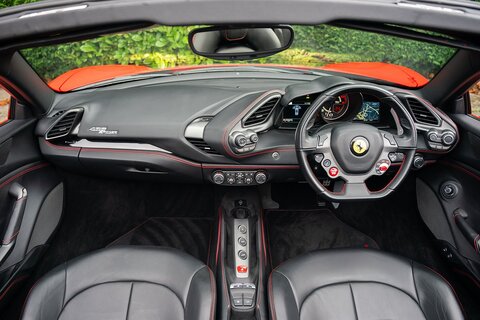 3.9T V8 Spider 2dr Petrol F1 DCT Euro 6 (s/s) (670 ps)