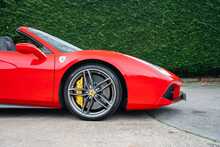 Ferrari 488 T V8 