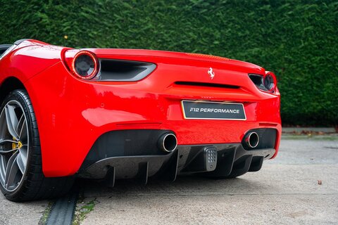 3.9T V8 Spider 2dr Petrol F1 DCT Euro 6 (s/s) (670 ps)