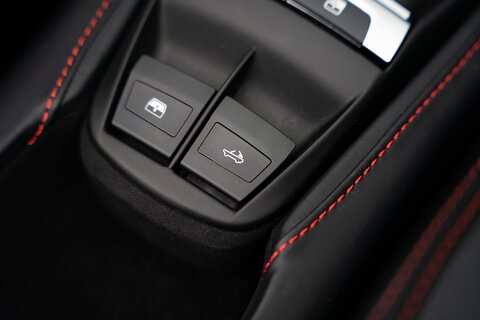 3.9T V8 Spider 2dr Petrol F1 DCT Euro 6 (s/s) (670 ps)