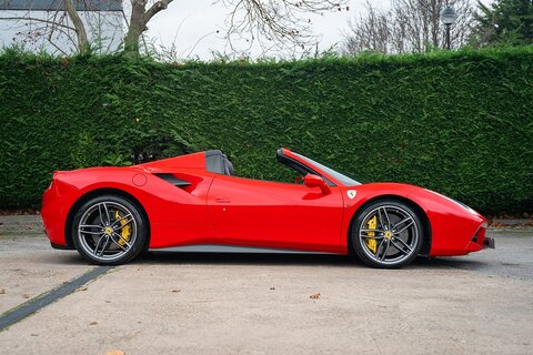 3.9T V8 Spider 2dr Petrol F1 DCT Euro 6 (s/s) (670 ps)