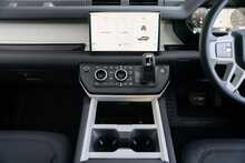 Land Rover Defender 110 D350 MHEV X-Dynamic SE 