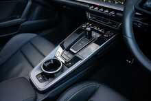 Porsche 911 992 Carrera 