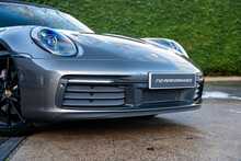 Porsche 911 992 Carrera 