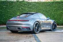 Porsche 911 992 Carrera 