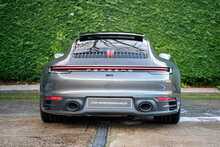 Porsche 911 992 Carrera 