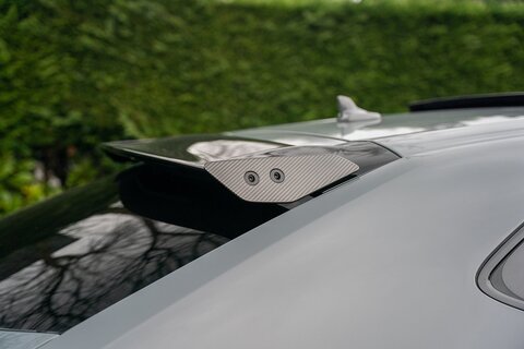 4.0 V8 BiTurbo Performante SUV 5dr Petrol Auto 4WD Euro 6 (666 ps)