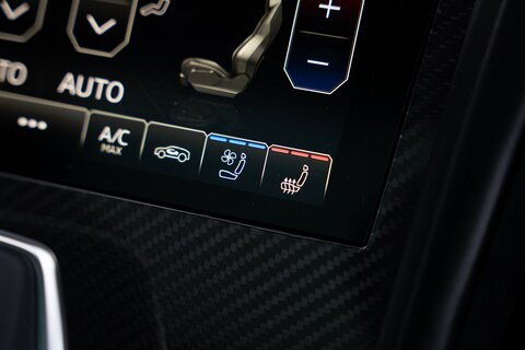 4.0 V8 BiTurbo Performante SUV 5dr Petrol Auto 4WD Euro 6 (666 ps)