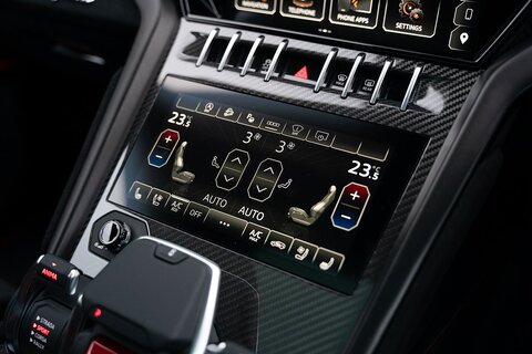 4.0 V8 BiTurbo Performante SUV 5dr Petrol Auto 4WD Euro 6 (666 ps)