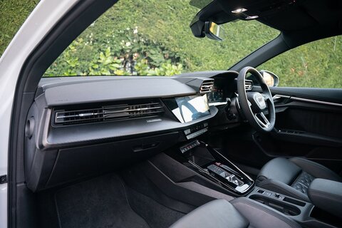 2.5 TFSI Vorsprung Saloon 4dr Petrol S Tronic quattro Euro 6 (s/s) (400 ps)