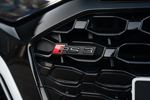 2.5 TFSI Vorsprung Saloon 4dr Petrol S Tronic quattro Euro 6 (s/s) (400 ps)