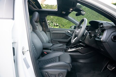 2.5 TFSI Vorsprung Saloon 4dr Petrol S Tronic quattro Euro 6 (s/s) (400 ps)