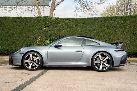 3.0T 992 Carrera Coupe 2dr Petrol PDK Euro 6 (s/s) (394 ps)