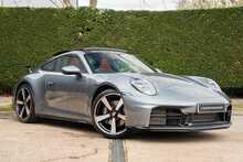 Porsche 911 T 992 Carrera 