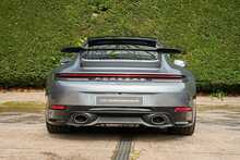 Porsche 911 T 992 Carrera 