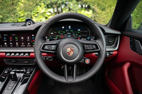 3.0T 992 Carrera Coupe 2dr Petrol PDK Euro 6 (s/s) (394 ps)