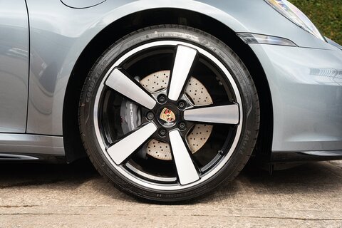 3.0T 992 Carrera Coupe 2dr Petrol PDK Euro 6 (s/s) (394 ps)