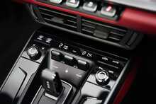 Porsche 911 T 992 Carrera 