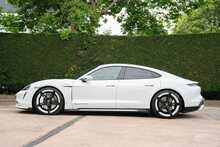 Porsche Taycan Performance Plus Turbo 