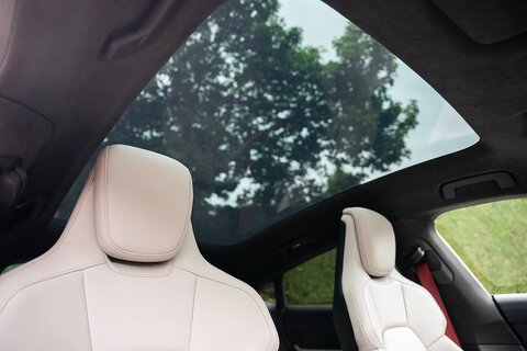 Performance Plus 93.4kWh Turbo Saloon 4dr Electric Auto 4WD (680 ps)