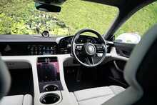 Porsche Taycan Performance Plus Turbo 